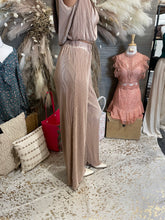 Load image into Gallery viewer, Hot Shot Taupe Pleated Pants