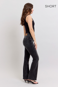 Judy Blue Short Length Breathe In Joy Jeans