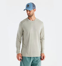 Load image into Gallery viewer, Men&#39;s Bamboo Sandstone Lightweight Long Sleeve