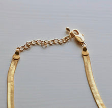 Load image into Gallery viewer, Katie Waltman Herringbone Gold Chain Necklace