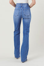 Load image into Gallery viewer, Down Memory Lane High Waisted Medium Stone Wash Jeans