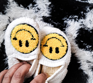 Youth Smiley Face Slippers Yellow