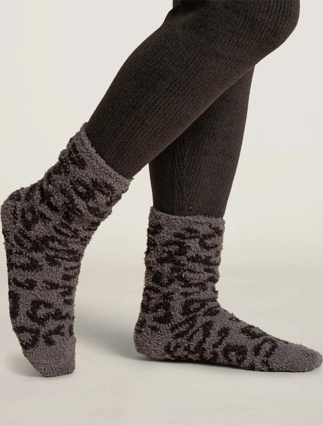 CozyChic® Women's Barefoot In The Wild Socks- Graphite/Carbon